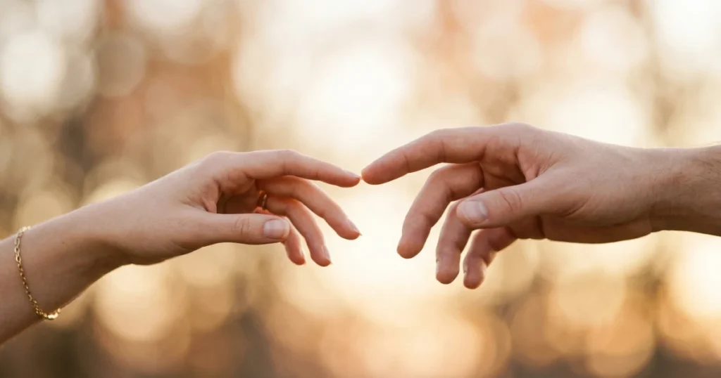 Hands Dream Meaning